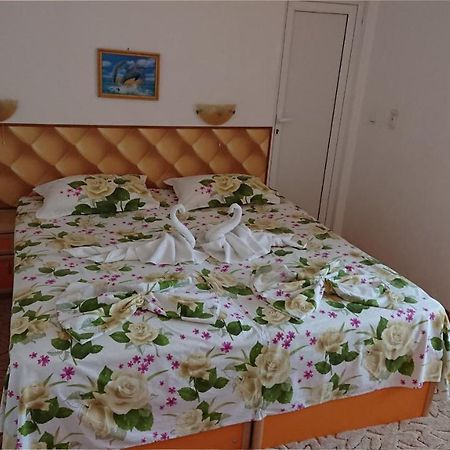 Sianie Guest House 라브다 외부 사진