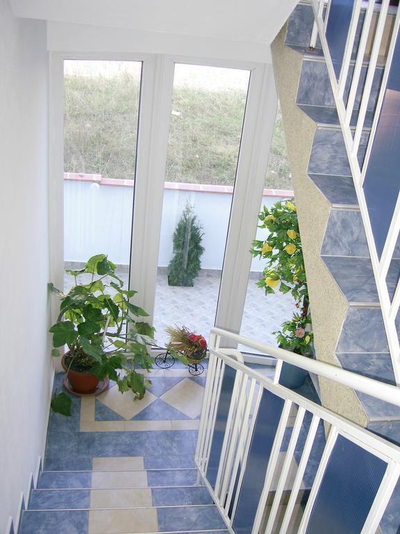Sianie Guest House 라브다 외부 사진