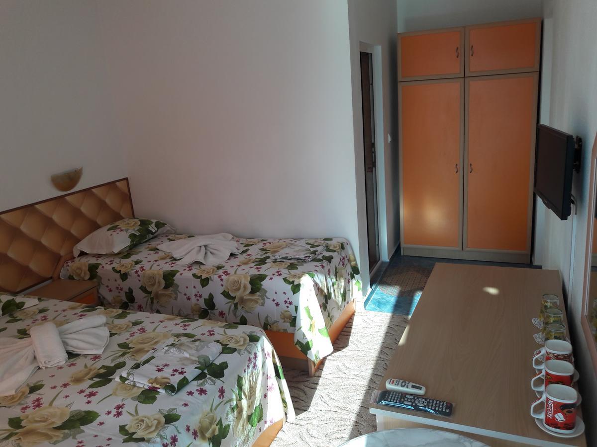 Sianie Guest House 라브다 외부 사진